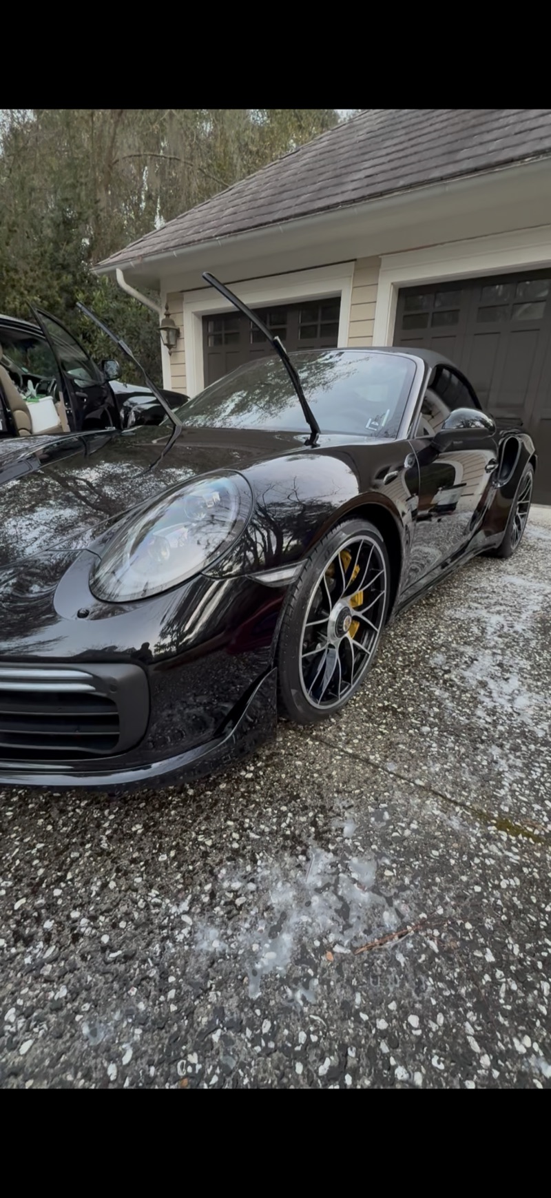 Black Porsche 911 Turbo freshly detailed