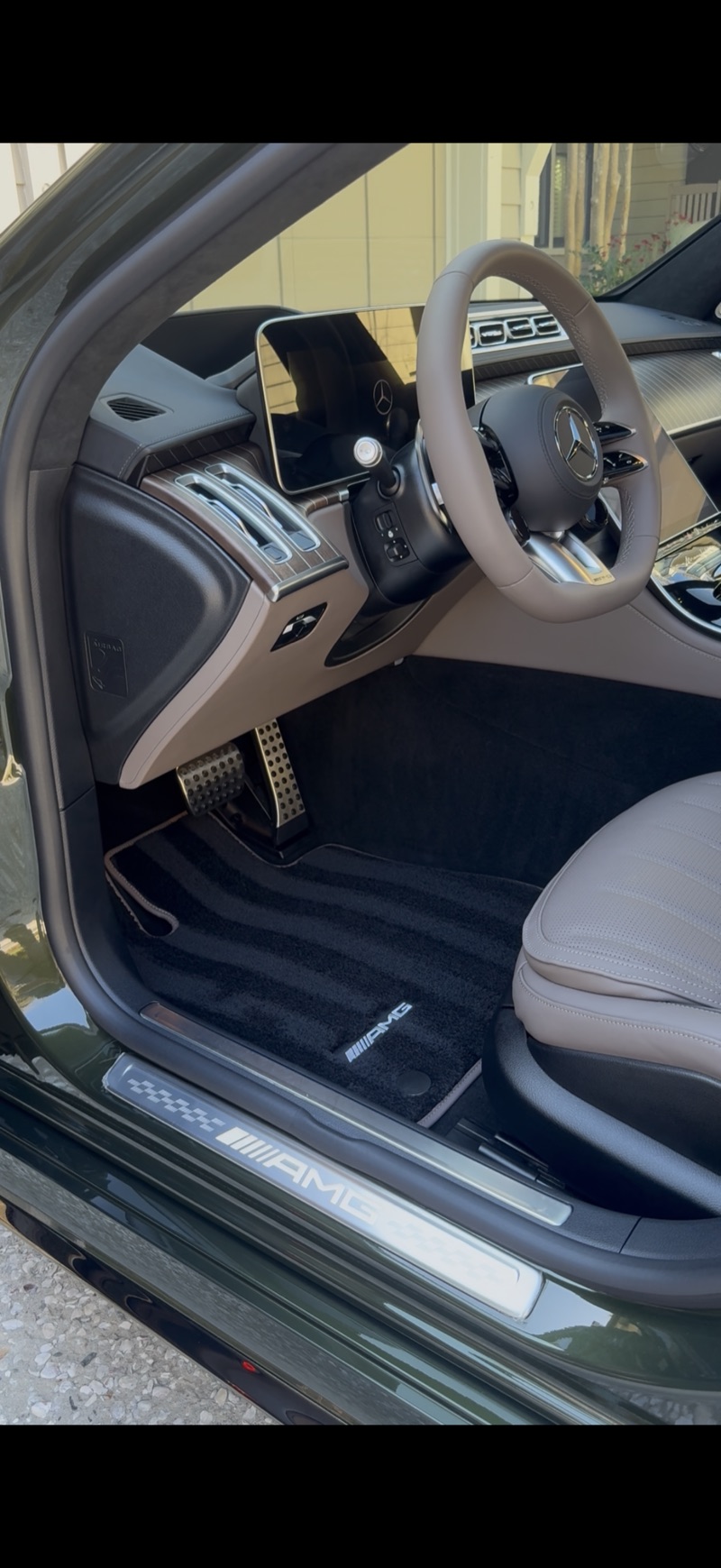 Vehicle freshly detailed by Saltwater Sudz